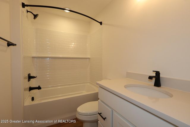 4211 Overbrook Drive, Grand Ledge, MI 48837