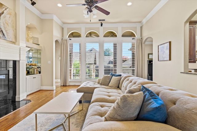 8200 Edgemont Court, North Richland Hills, TX 76182