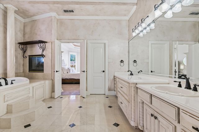 8200 Edgemont Court, North Richland Hills, TX 76182