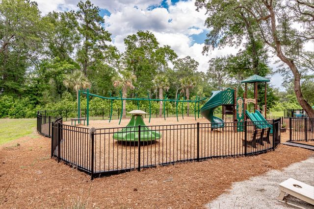 1920 Zonny Moss Drive, Johns Island, SC 29455