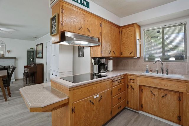 829 S California St, Lodi, CA 95240