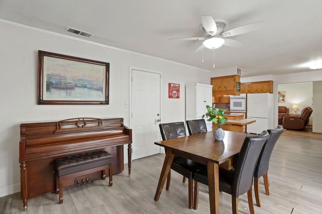 829 S California St, Lodi, CA 95240