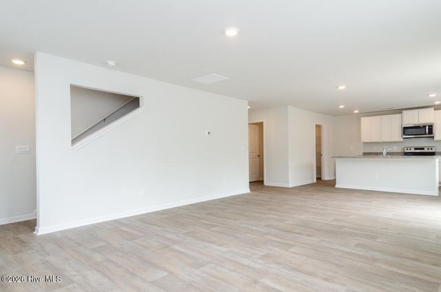 8352 E Highcroft Drive NE, Leland, NC 28451