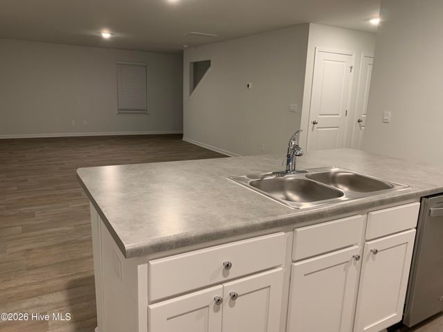 8352 E Highcroft Drive NE, Leland, NC 28451