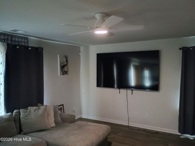 8352 E Highcroft Drive NE, Leland, NC 28451