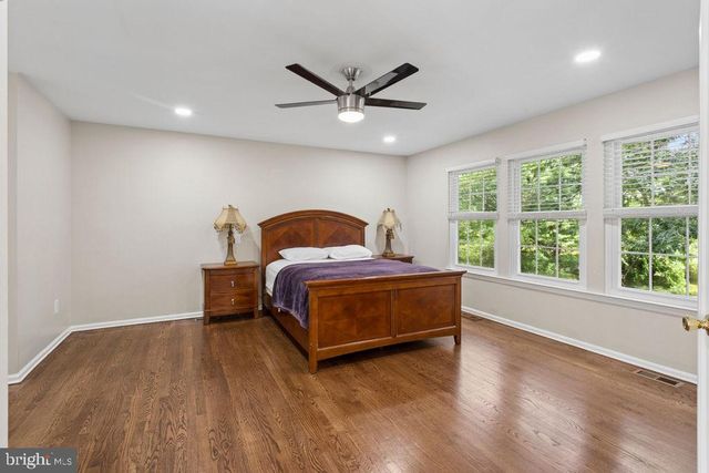30 LARKSPUR DR, Dayton, NJ 08810