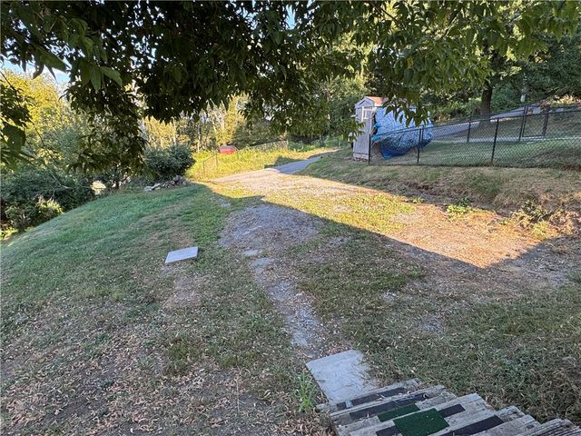 129 Slagle Ave, City Of But Se, PA 16001