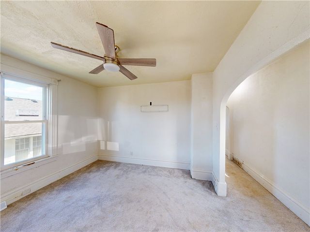 129 Slagle Ave, City Of But Se, PA 16001