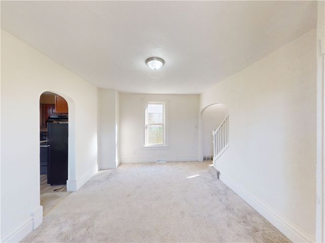 129 Slagle Ave, City Of But Se, PA 16001