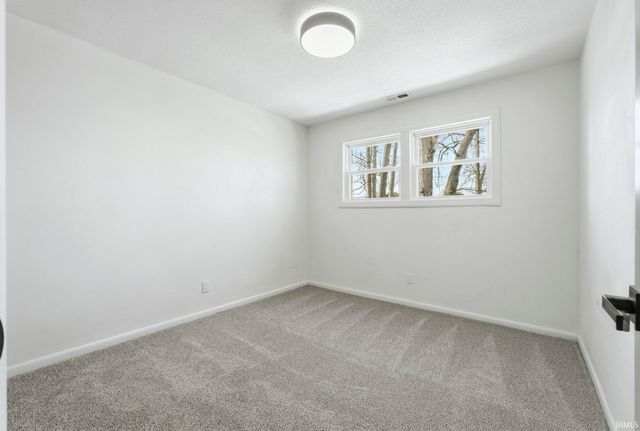 119 S Hadley Road, Fort Wayne, IN 46804