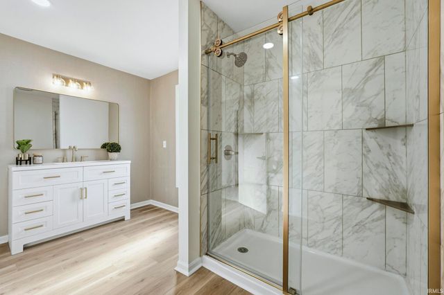 119 S Hadley Road, Fort Wayne, IN 46804