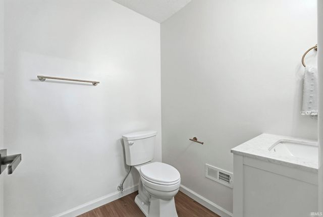 119 S Hadley Road, Fort Wayne, IN 46804