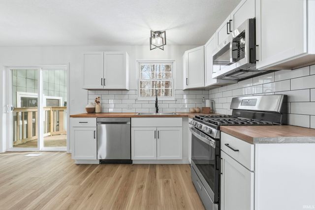 119 S Hadley Road, Fort Wayne, IN 46804