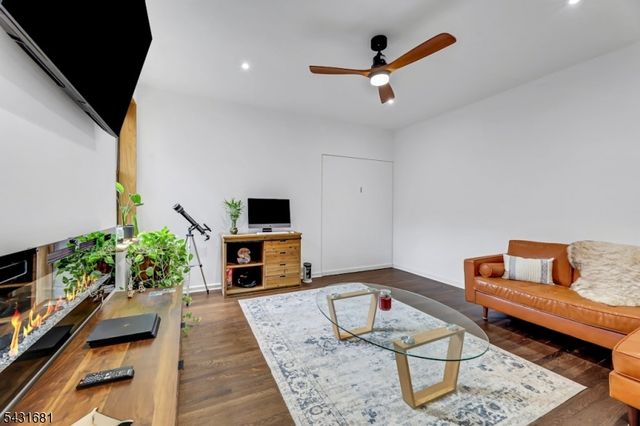 755 Anderson Ave 5i, Cliffside Park Boro, NJ 07010