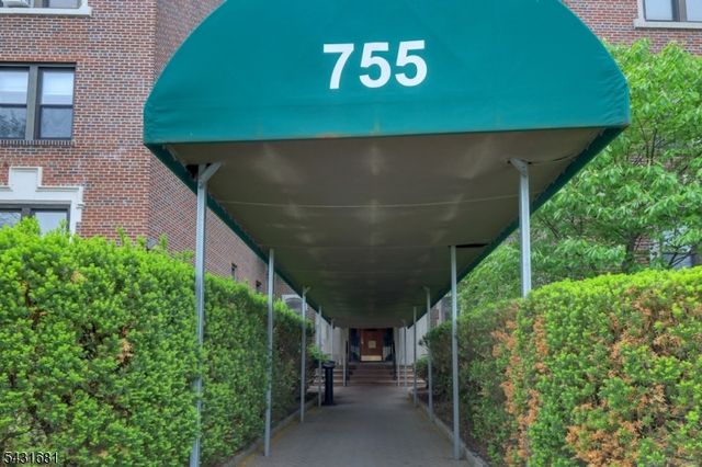 755 Anderson Ave 5i, Cliffside Park Boro, NJ 07010