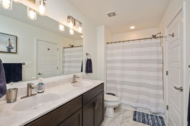 1553 PALOMINO TRL, Rockingham, VA 22801