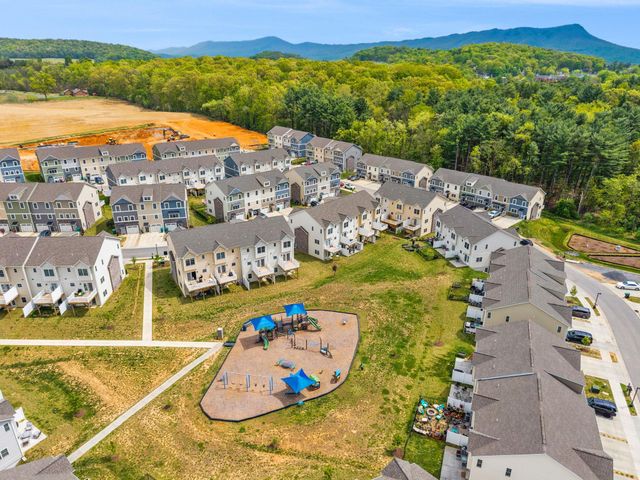 1553 PALOMINO TRL, Rockingham, VA 22801