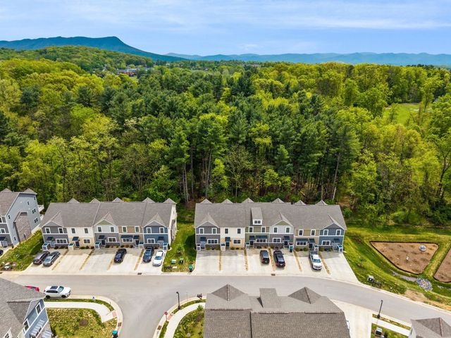 1553 PALOMINO TRL, Rockingham, VA 22801