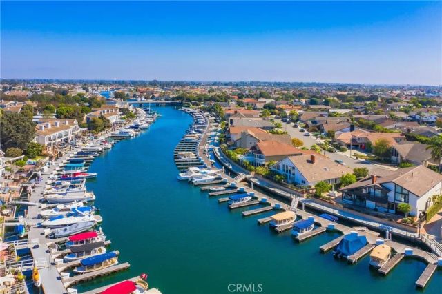 3365 Tempe Drive, Huntington Beach, CA 92649