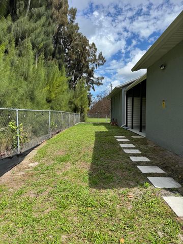 315 Kaye Street, Fort Pierce, FL 34947