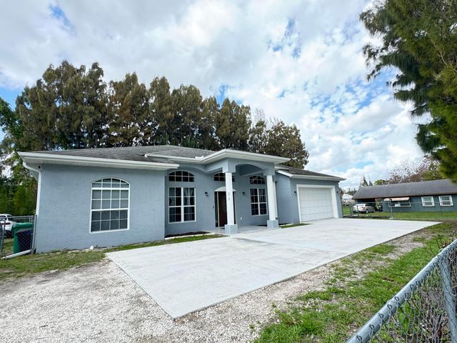 315 Kaye Street, Fort Pierce, FL 34947
