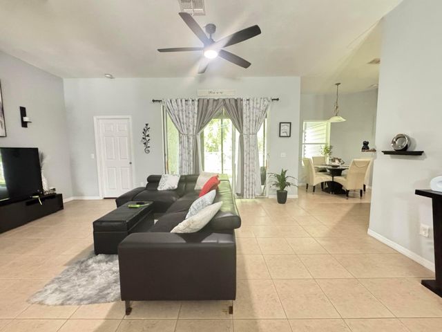 315 Kaye Street, Fort Pierce, FL 34947
