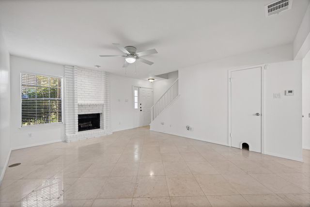 8400 Jamestown DR 226, Austin, TX 78758