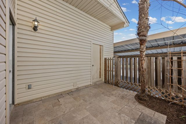 8400 Jamestown DR 226, Austin, TX 78758