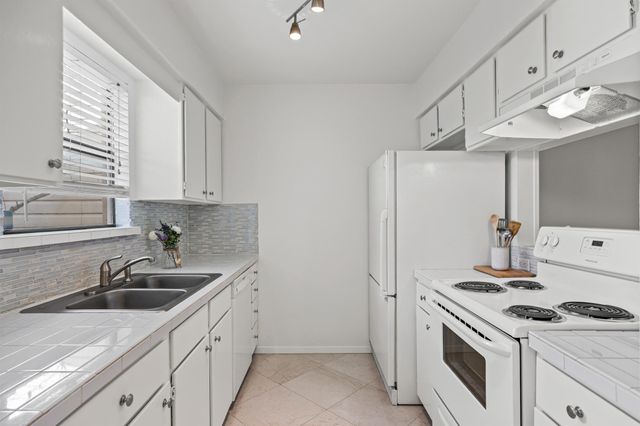 8400 Jamestown DR 226, Austin, TX 78758