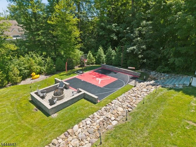 3 Buckingham Rd, Lincoln Park Boro, NJ 07035