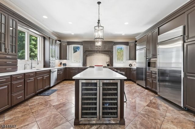 3 Buckingham Rd, Lincoln Park Boro, NJ 07035