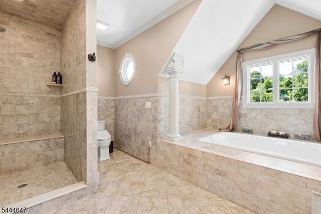 3 Buckingham Rd, Lincoln Park Boro, NJ 07035