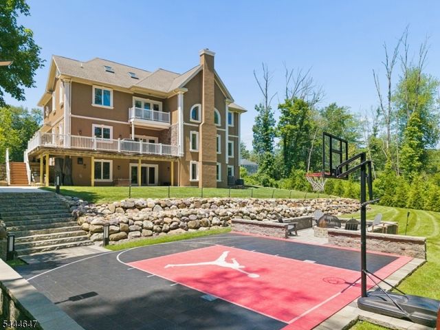 3 Buckingham Rd, Lincoln Park Boro, NJ 07035