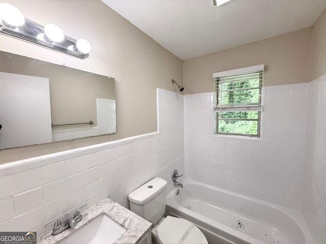 2782 Ocean Valley Drive, Atlanta, GA 30349