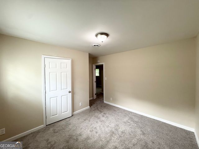 2782 Ocean Valley Drive, Atlanta, GA 30349