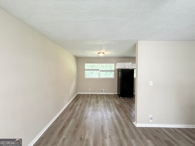 2782 Ocean Valley Drive, Atlanta, GA 30349