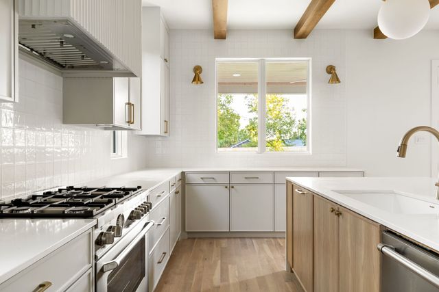 8926 San Benito Way, Dallas, TX 75218