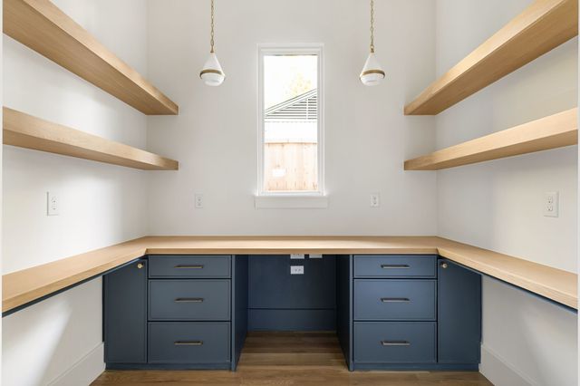 8926 San Benito Way, Dallas, TX 75218