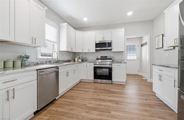 145 Maple AVE, Norfolk, VA 23503