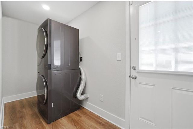 145 Maple AVE, Norfolk, VA 23503