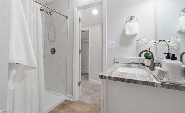 145 Maple AVE, Norfolk, VA 23503