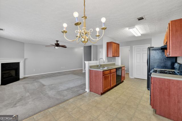 6256 Lake Valley Point, Lithonia, GA 30058