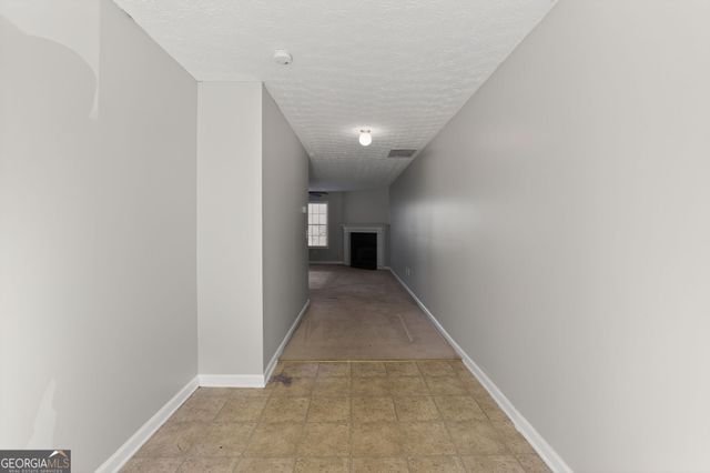 6256 Lake Valley Point, Lithonia, GA 30058