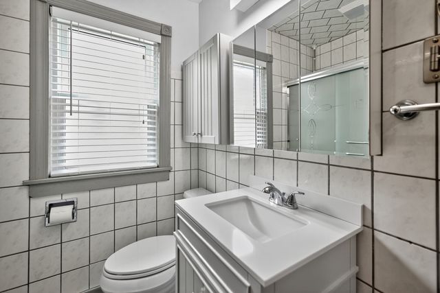 7317 W Myrtle Avenue, Chicago, IL 60631