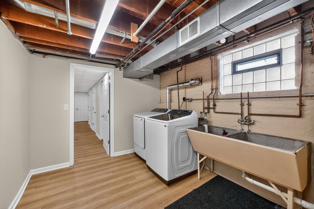 7317 W Myrtle Avenue, Chicago, IL 60631
