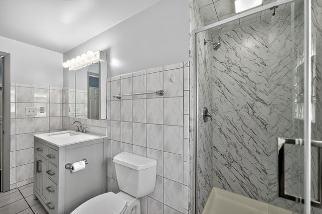 7317 W Myrtle Avenue, Chicago, IL 60631