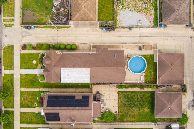 7317 W Myrtle Avenue, Chicago, IL 60631