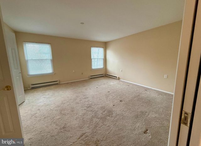 30 COTHERSTONE DR, Southampton, NJ 08088