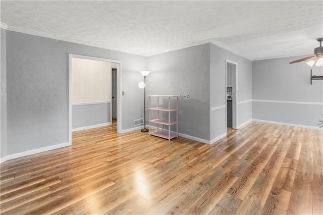 2160 Deer Oaks Trail, Lawrenceville, GA 30044