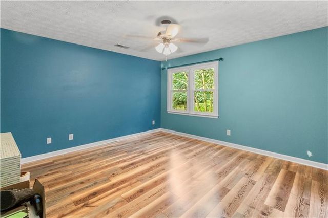 2160 Deer Oaks Trail, Lawrenceville, GA 30044